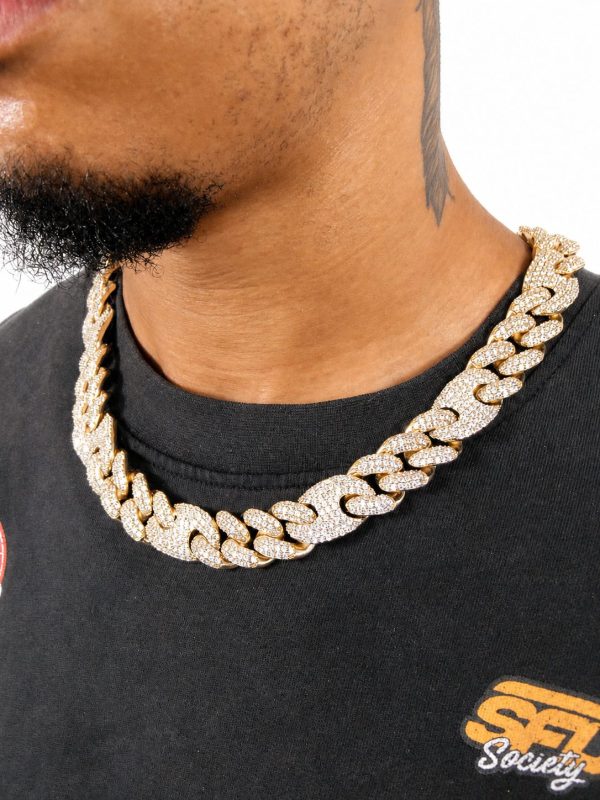 20mm Iced Out Gucci Link Chain in Gold