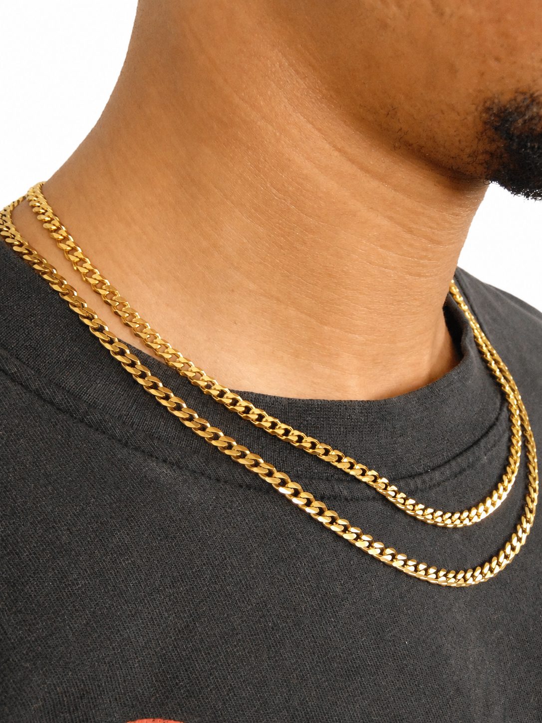 5mm Curb Link Chain in Gold - Image 3