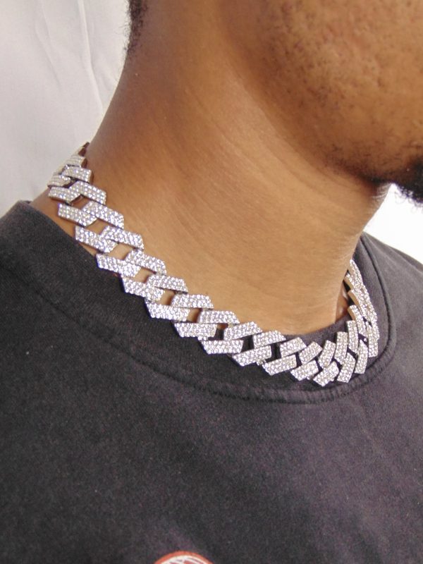 Alternative view of 20mm Iced Out Prong Chain in White Gold