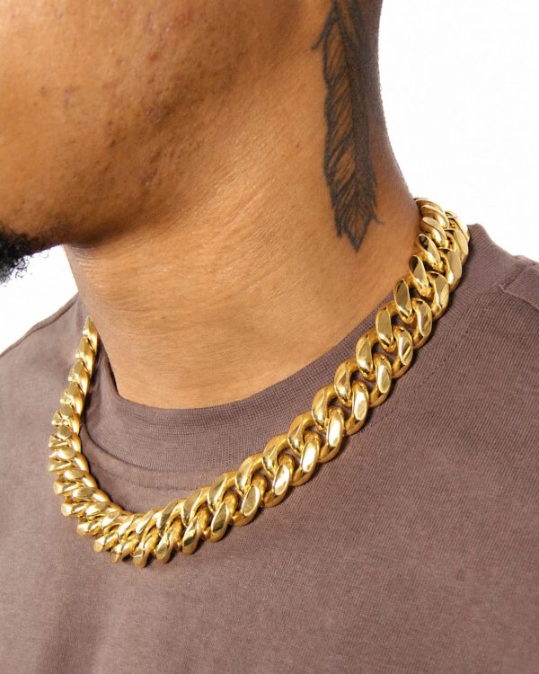 Alternative view of 18mm Miami Cuban Link Chain in Gold